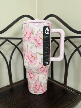 HydroJug NWT Jessica 40 oz Traveler